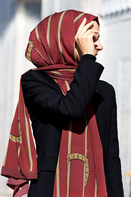 Medine Silk Shawl - Luxurious Burgundy
