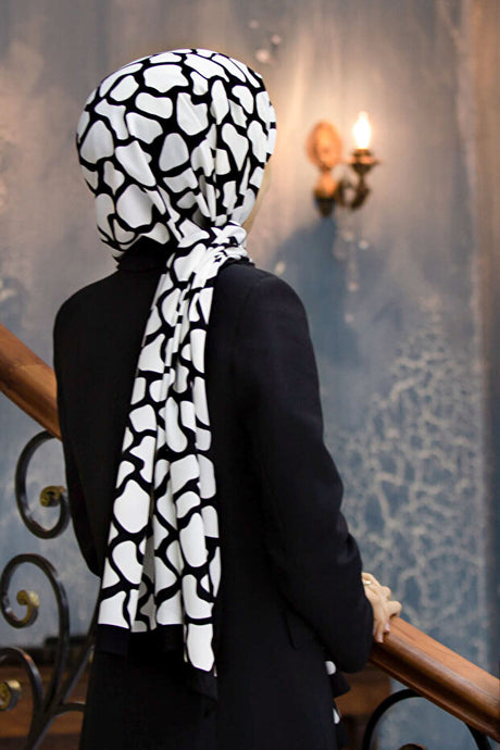 Luxury Medina Silk Shawl - Geometric Black & White