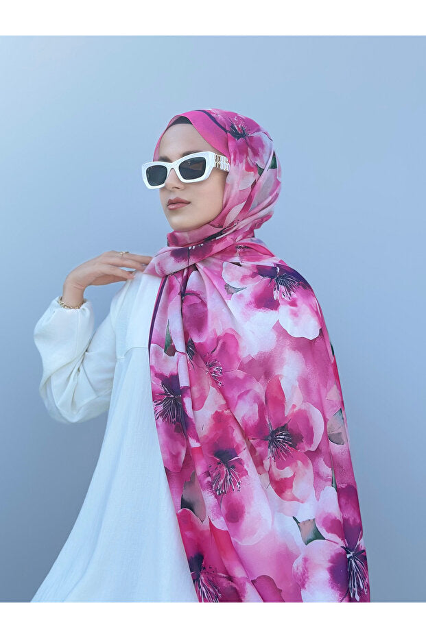 شال قطن مزخرف بالأزهار أنيق