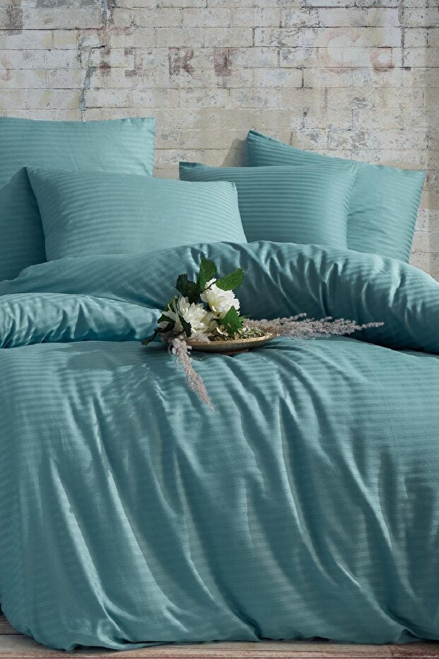 Luxury Striped Satin Water Green Duvet Cover Set