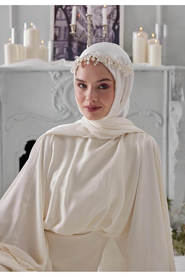 Shimmering Pearl Shawl - Elegant & Lightweight Hijab