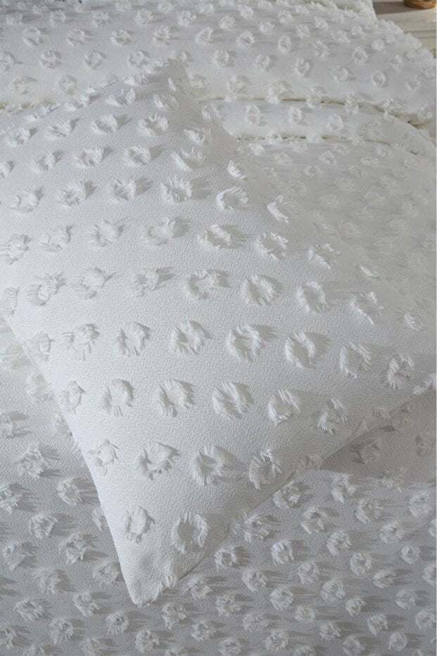 Konik Double Bed Quilt Set - 3 Piece Cotton Textured White
