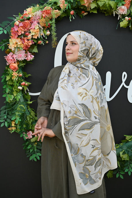 Flora Floral Shawl - Lightweight & Non-Slip ()