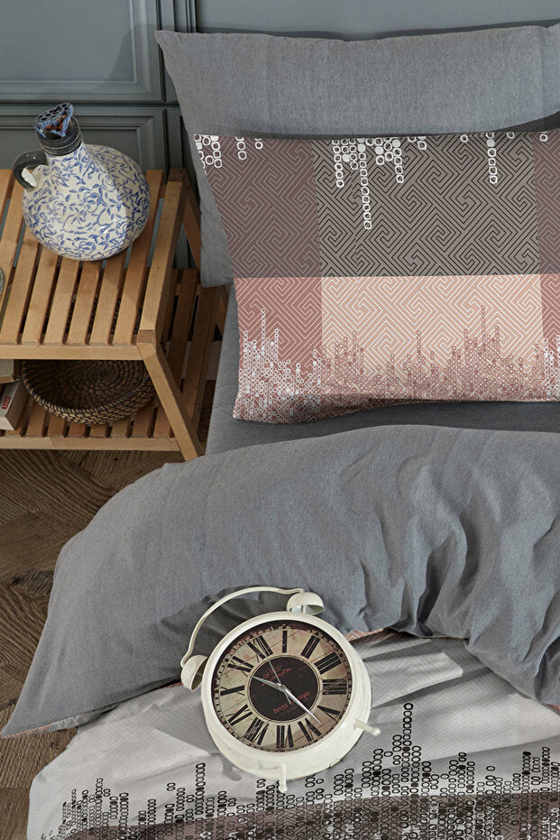 Ruby Patterned Double Duvet Cover Set - Reversible, Fitted Sheet