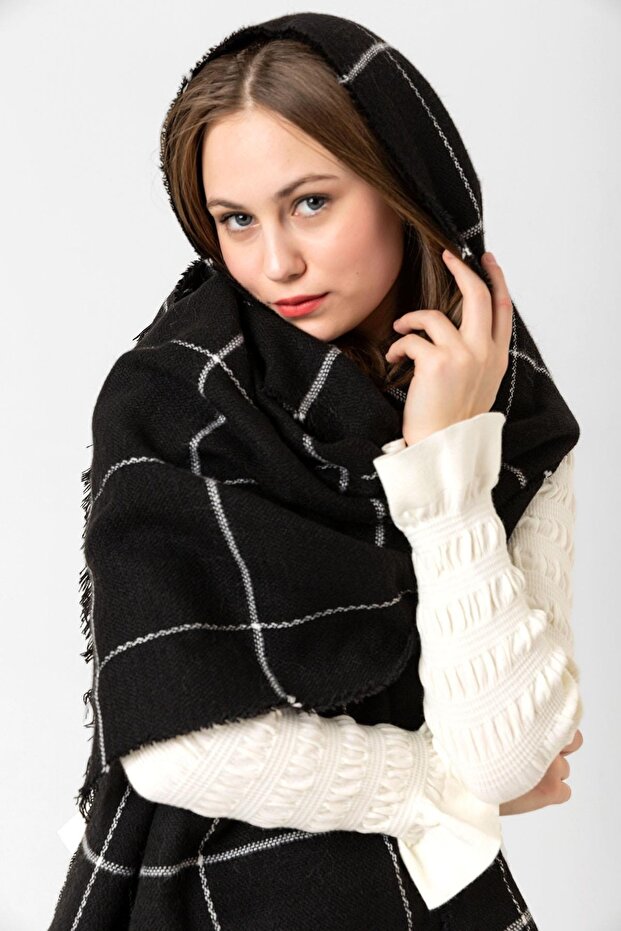 Soft Plaid Women's Scarf