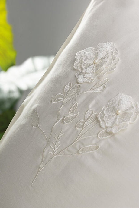 Pure Ecru Embroidered Sateen Double Duvet Cover Set