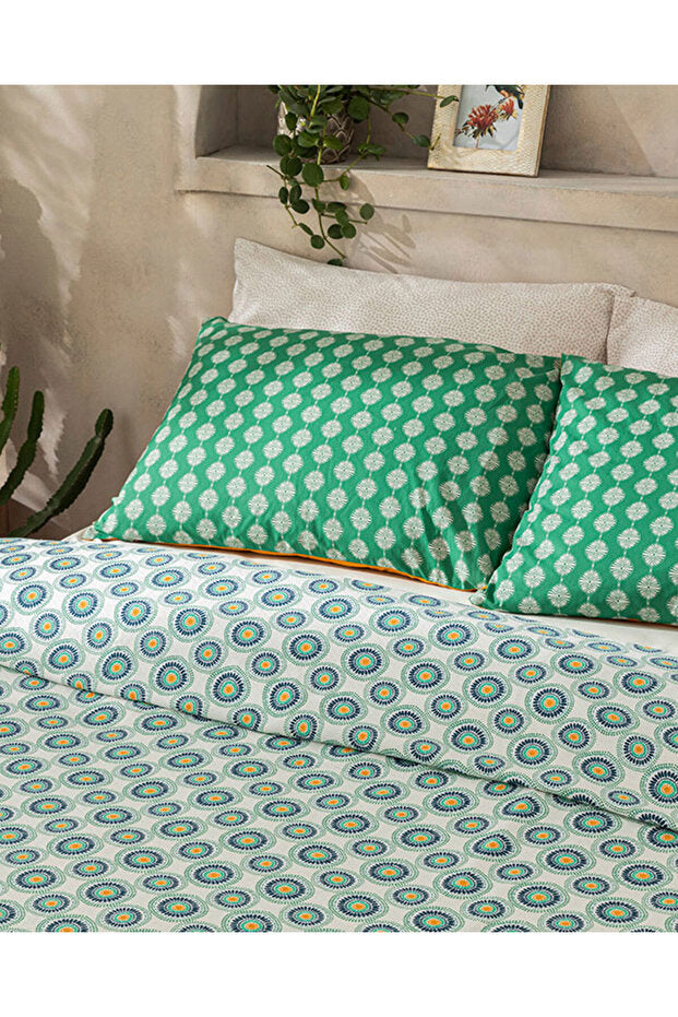 Exotic Circles Printed Single Quilt - Dark Green