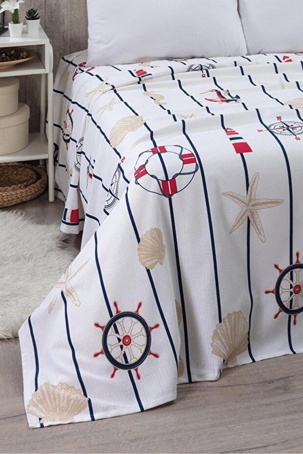 Marine Pique Bedspread - Single, 170 x 230 cm