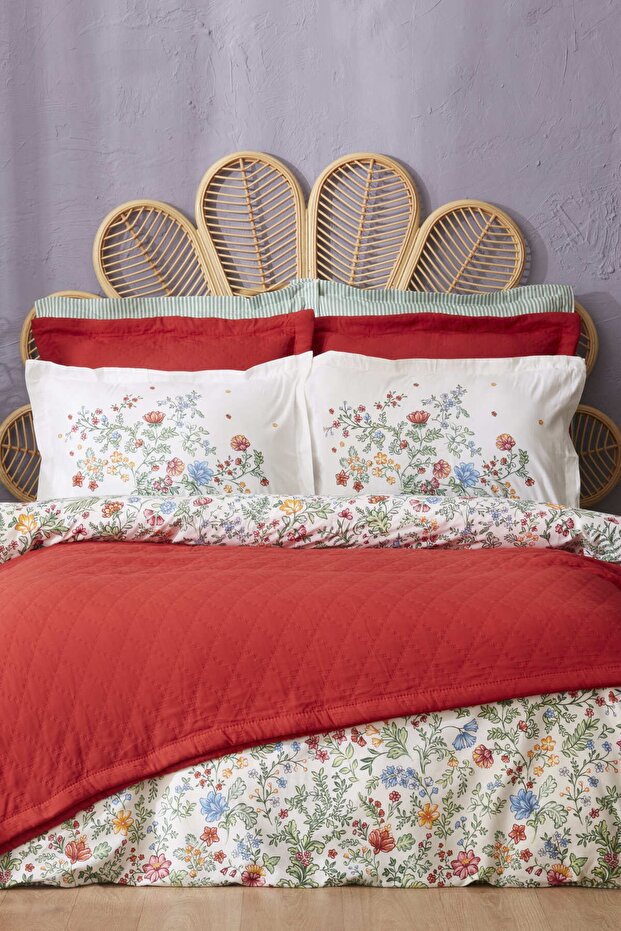 Lalin Double Duvet Set - Green Floral Bedding Collection