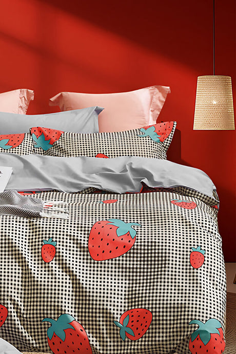 Double Size Duvet Cover Set - Strawberry Gingham with Fitted Sheet