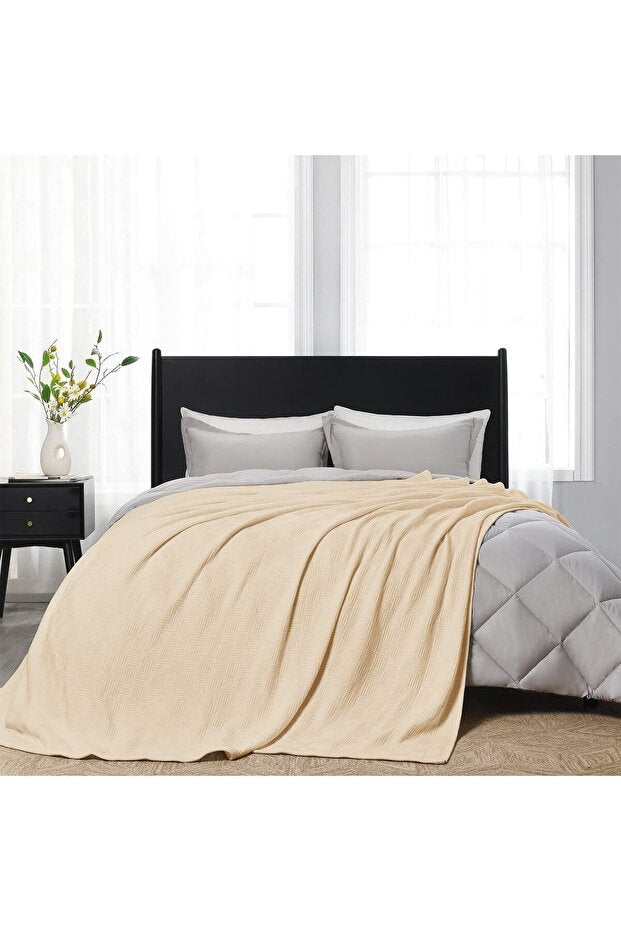 100% Organic Cotton Single Pike Bedspread - Small Checkered