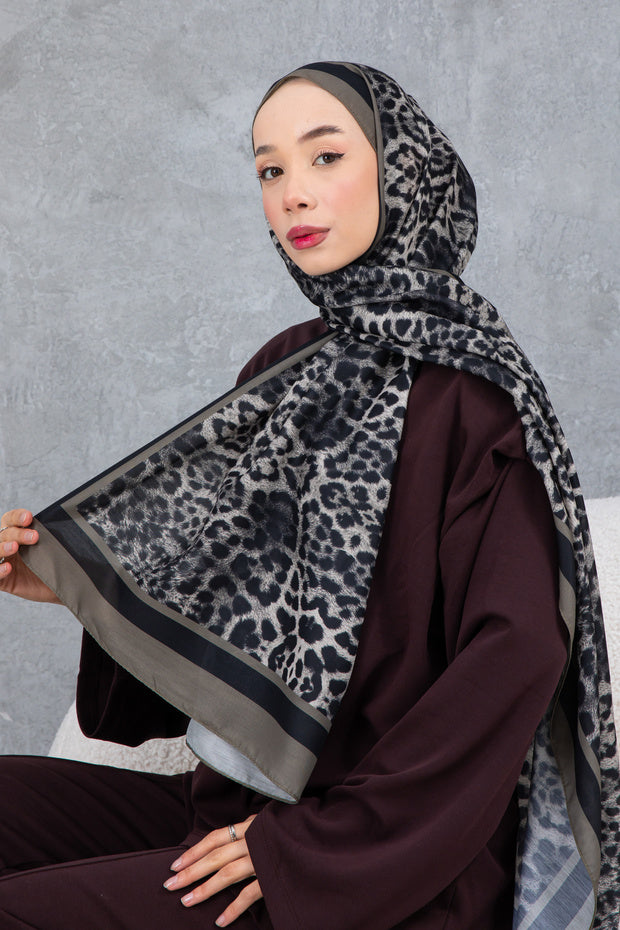 Leopard Print Cotton Shawl - Soft & Stylish