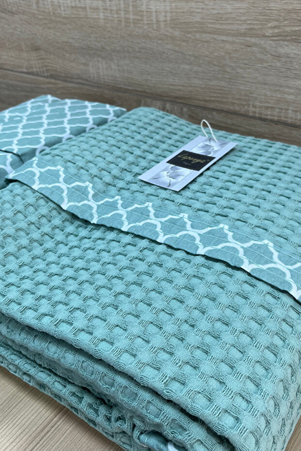 100% Cotton Double Size Pique Set with Fitted Sheet