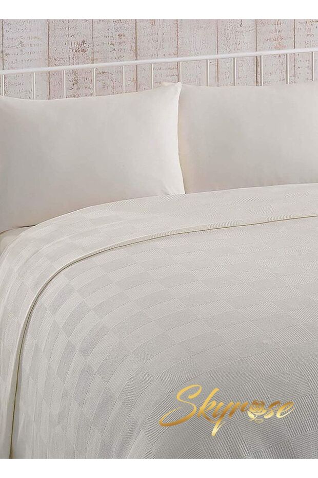 White Checkered Double Pike Blanket - 200x230 cm Cotton Blend