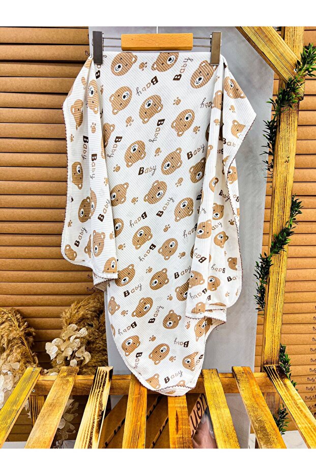 Baby Bear Patterned Double-Layer Cotton Blanket - 80x90 cm