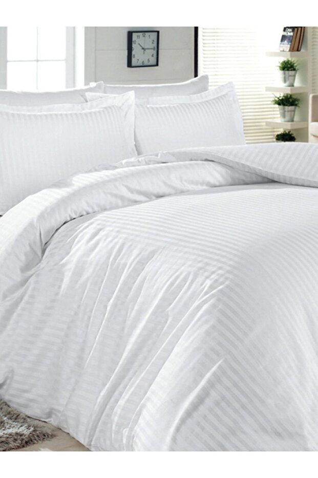 Dobbeltstribet Satin Hotel Dynebetræk Sæt - 240x260 cm