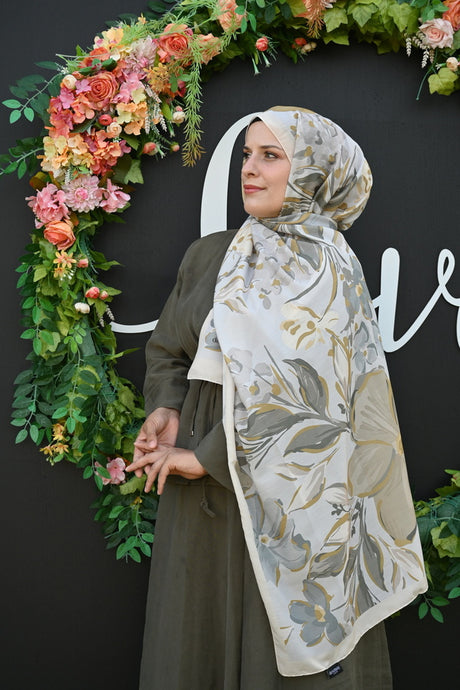 Flora Floral Shawl - Lightweight & Non-Slip ()