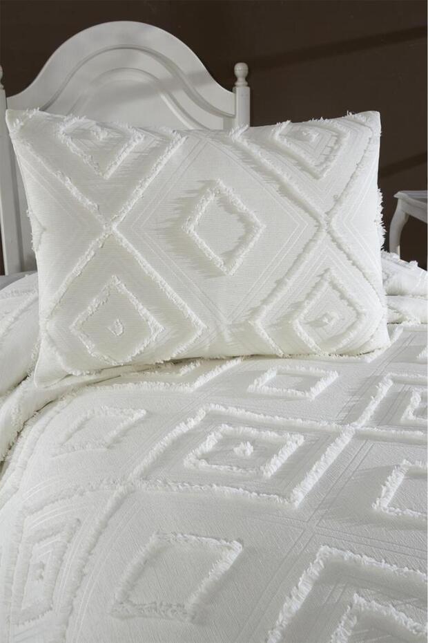 Samira Single Pique Set - 2-Piece Cream with Diamond Pattern