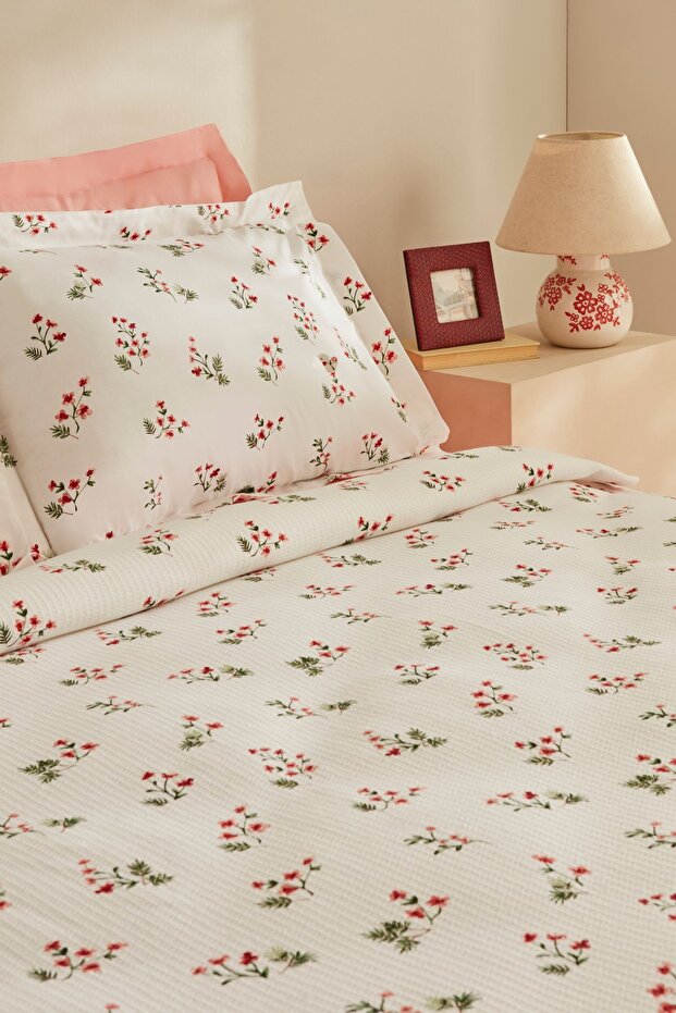 Silvie 100% Cotton Double Pike Set - Red Floral Design