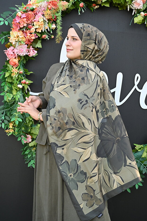 Flora Floral Shawl - Soft, Breathable & Stylish