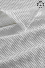 100% Organic Cotton Waffle Pique Bedspread - 160x230 cm