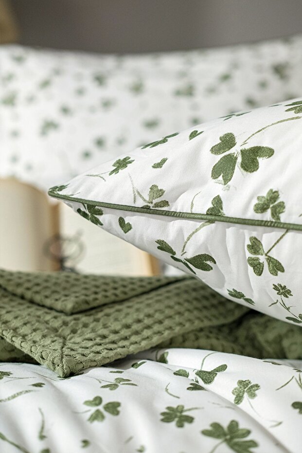 100% Cotton Single Duvet Cover Set - Clover Pattern