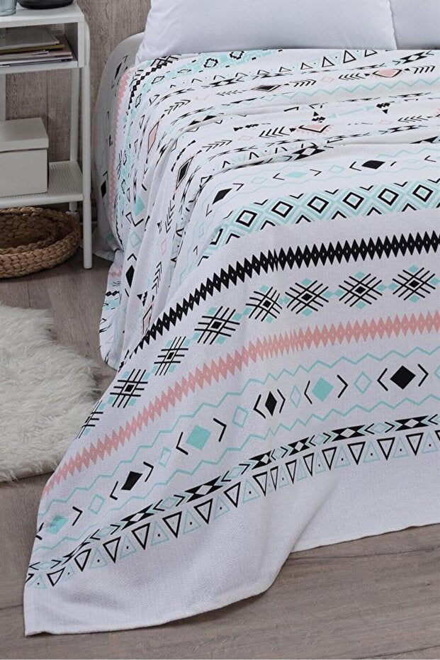 Fierce Single Pique Bed Cover - 170x230cm Geometric
