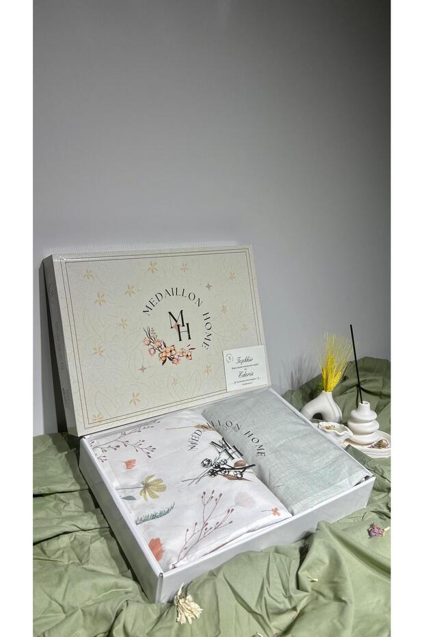 Floral Double Duvet Cover Set - Cotton-Poly Blend with Fitted Sheet