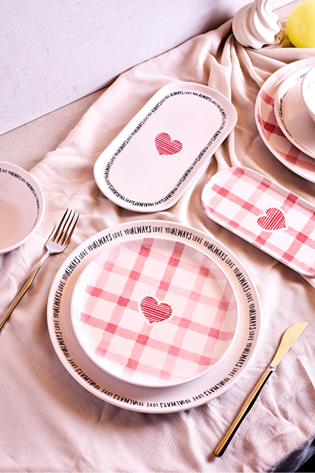 Hearts 8-Piece Dinner Set - Romantic Tableware for Two