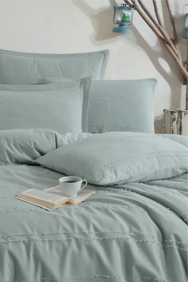 100% Cotton Fringed Double Duvet Cover Set - Avola