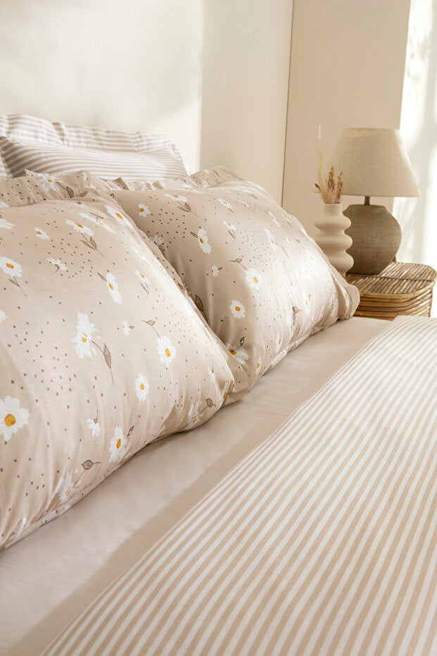 Daisy 100% Cotton Double Duvet Cover Set - Beige, 4-Piece