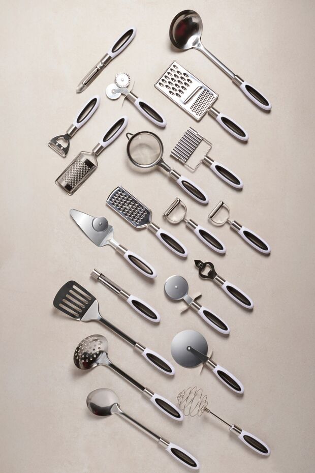 White 20-Piece Kitchen Utensil & Gadget Set for Cooking