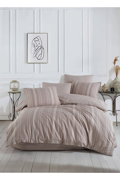 Double Bed Duvet Cover Set - 4 Pillowcases, Striped