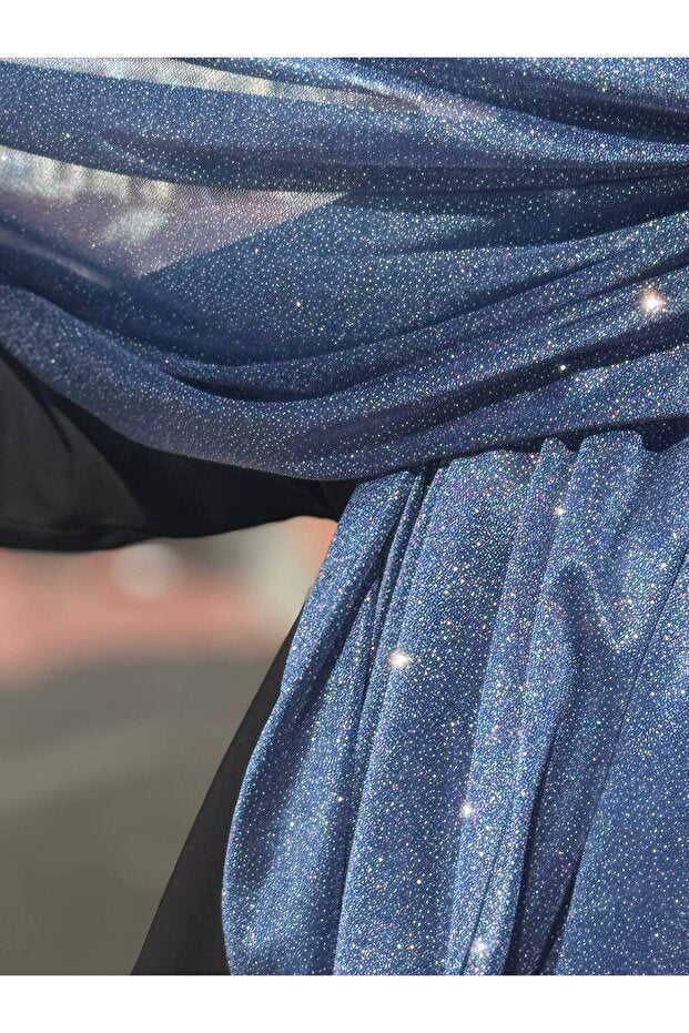 Women's Shimmering Silver Evening Shawl