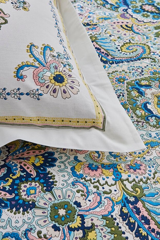 Elenora 100% Cotton Double Size 4-Piece Bedding Set with Pique