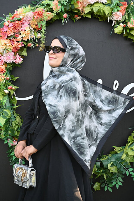 Mira Floral Shawl - Elegant & Breathable