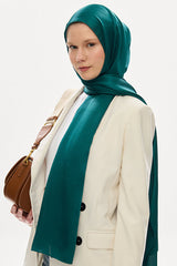 Luxury Shimmer Shawl - Soft & Elegant ()