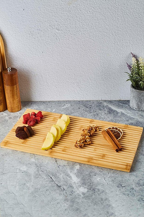Bamboo Serving Board - 40x20 cm Wavy Design for Elegant Presentations