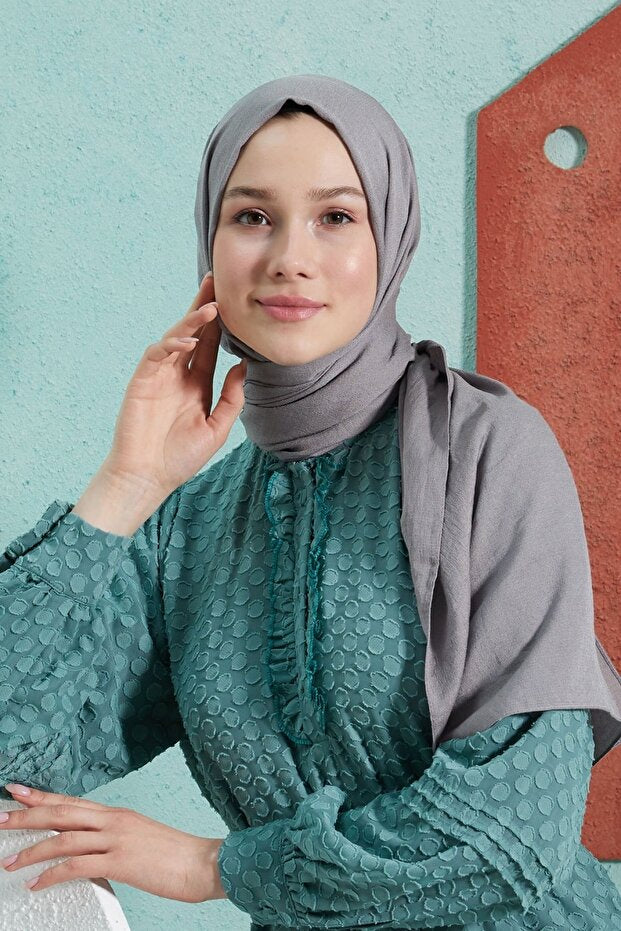 Daria Aerobin Jazz Shawl - Wrinkle-Resistant & Breathable