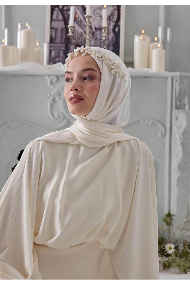 Shimmering Pearl Shawl - Elegant & Lightweight Hijab