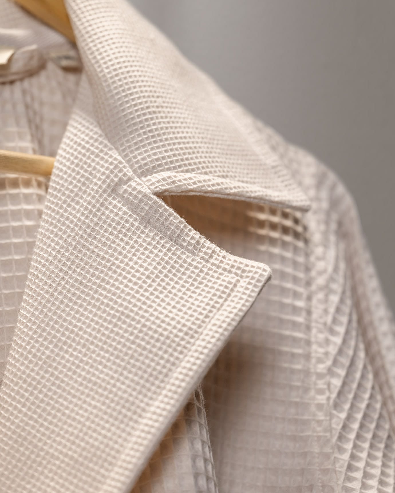 Luxurious Cotton Unisex Bathrobe - Spa-Like Comfort & Absorbency