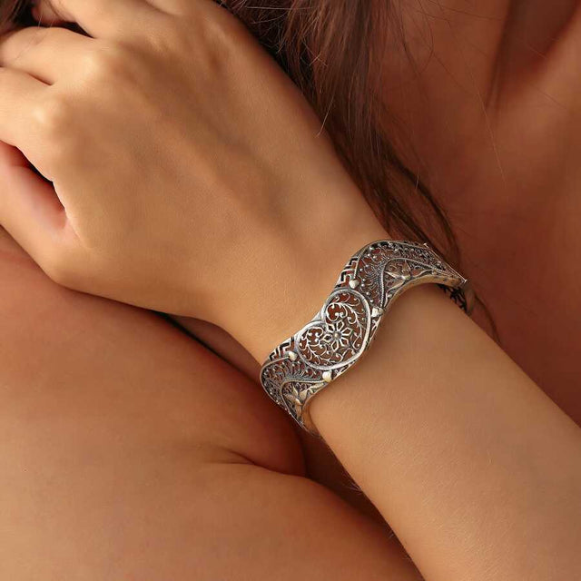 Premium 925 Sterling Silver Oval Heart Bracelet