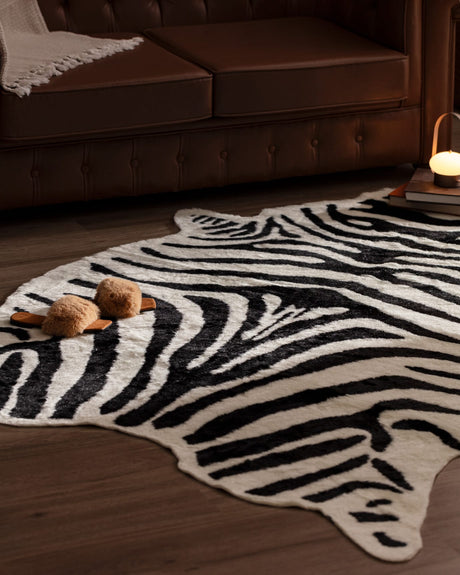 Polyester Throw Blanket - Modern Black & White Design