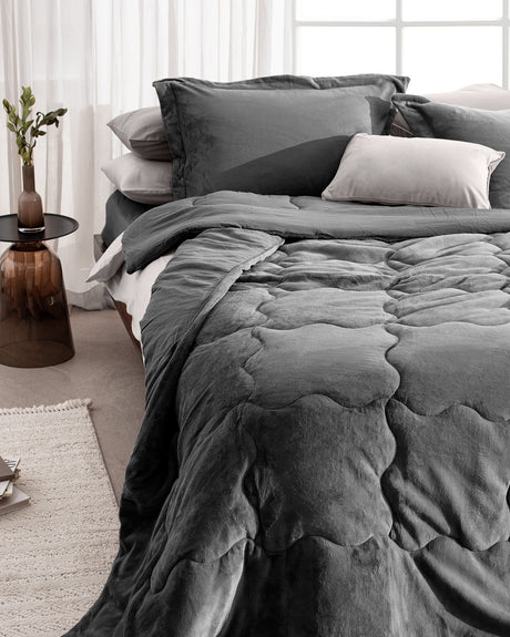 Kaira Twin Size Complete Bedding Set