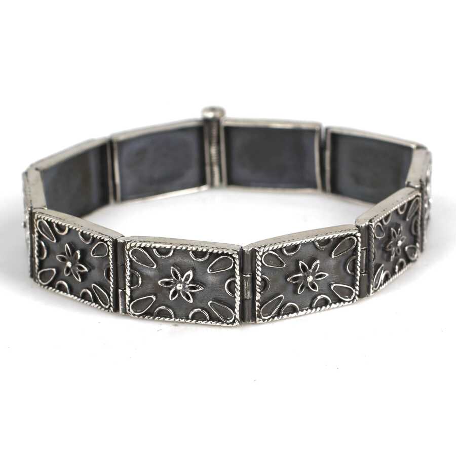 Premium 925 Sterling Silver Daisy Motif Bracelet
