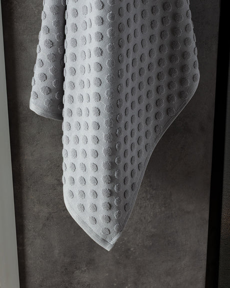 100% Cotton Dotted Bath Towel - Ultra Soft & Absorbent