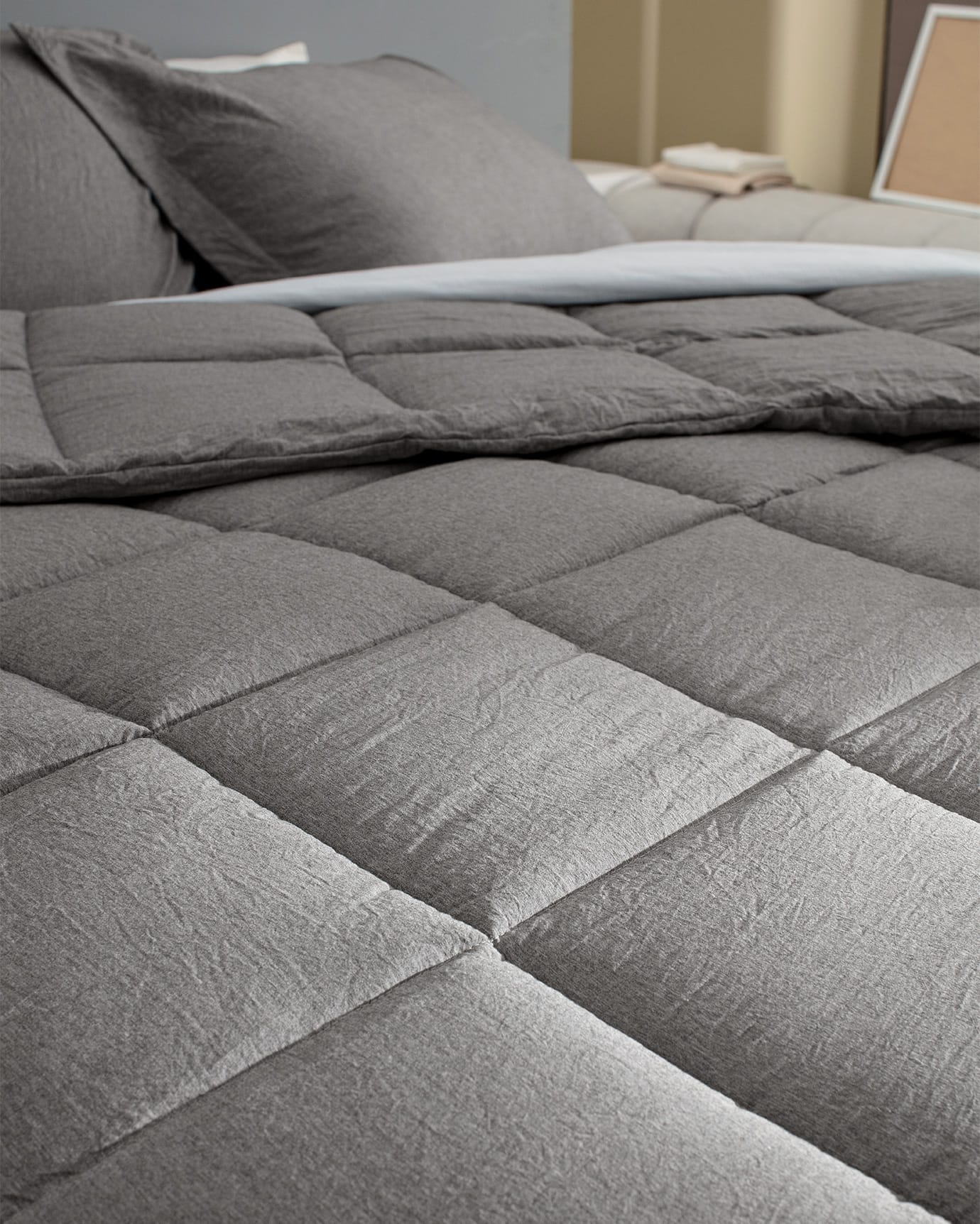 Meleni King Size Bedding Set - Brown