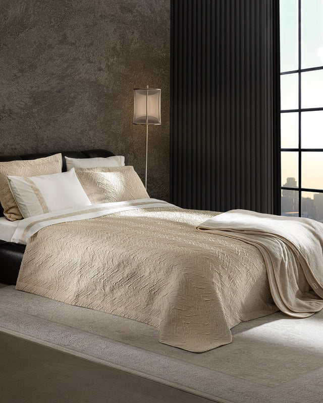 Cotton & Polyester 8-Piece Bridal Bedding Set - Elegant Beige