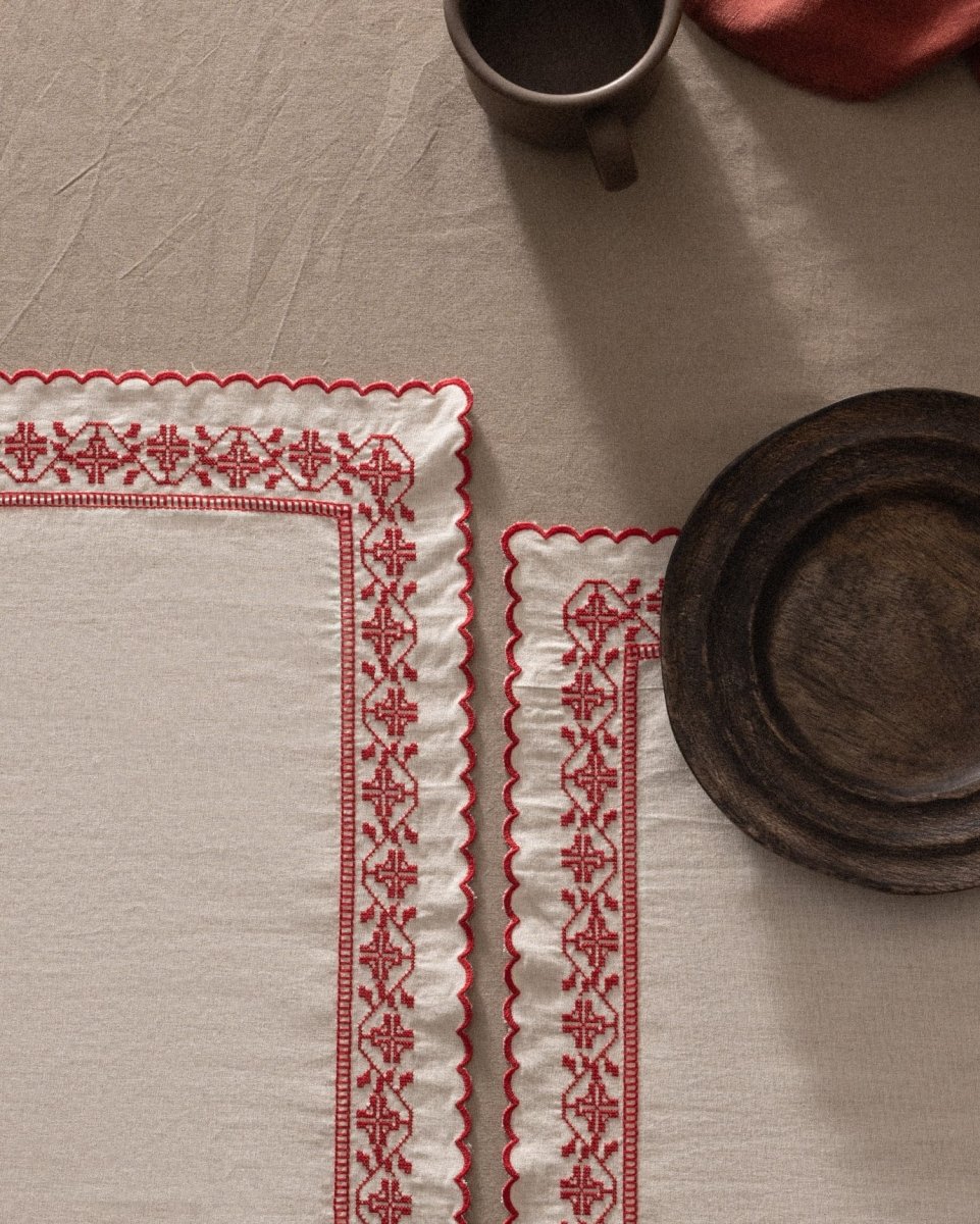 2 - Piece 100% Cotton Placemat Set - Ecru Red - TryAladdin