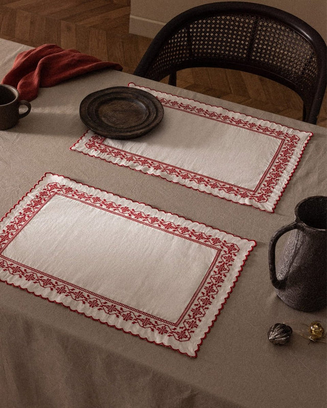 2 - Piece 100% Cotton Placemat Set - Ecru Red - TryAladdin